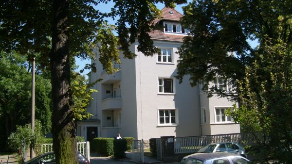 Institutsambulanz und Tagesklinik, Hohe Straße 53