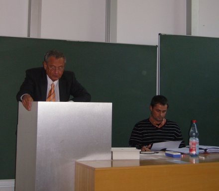Bild: 20 Jahre neue Bundesrepublik: Prof. Dr. Michael Klundt (Magdeburg). Bild 1