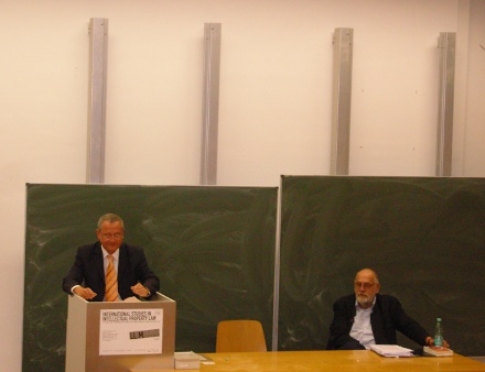Einführung des Gastreferenten Prof. Dr. Wolfgang Wippermann durch Prof. Dr. Dr. Dr. h.c. Gerhard Besier