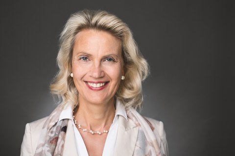 Prof. phil. Rita Bauer