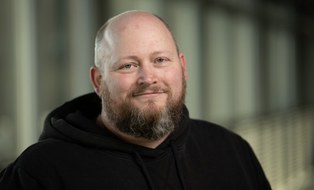 Person: Tino Kühne