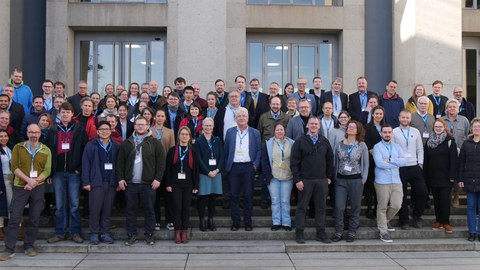 Gruppenfoto Konferenzteilnehmende