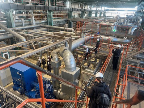 Die Teilnehmenden der Autumn School bei der Exkursion zum Innovation Power Plant