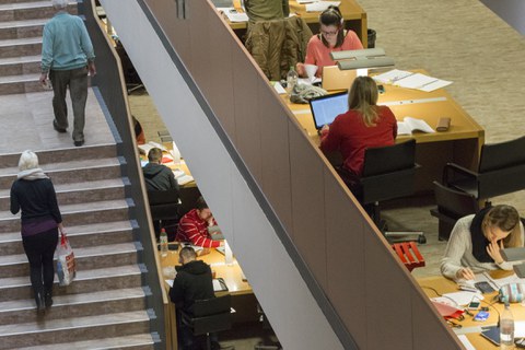 Arbeitsplätze in Ebene -1 und -2 Foto: SLUB Dresden / Henrik Ahlers