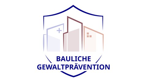 Logo „Bauliche Gewaltprävention“: Drei stilisierte Gebäude in einem schützenden Schild, darunter der Schriftzug „Bauliche Gewaltprävention“.