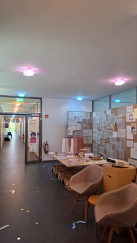 Ausstellung der Semesterarbeiten im Flur BZW