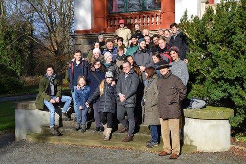 Foto zeigt ein Gruppenbild von den Teilnehmern des Pflegeeinsatzes in Thammenhain.
