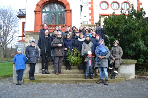 Foto zeigt ein Gruppenbild der Teilnehmer des Pflegeeinsatzes 2017 in Thammenhain.