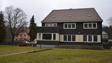 Foto zeigt das Wachsmannhaus in Niesky.