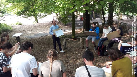 Abschlussbesprechung zur Zeichenexkursion ins Ruhrgebiet Professur für Darstellungslehre 2018