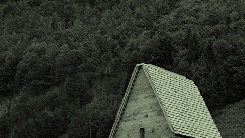 Eine kleine Hütte am Berg ist abgebildet, angegeben sind die Termine für die Veranstaltung, siehe Text