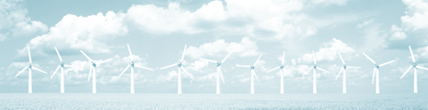 graphische Darstellung des Logos des Forschungsprojektes „Landschaftsbild und Energiewende“, Foto einer Offshore-Windkraftanlage 