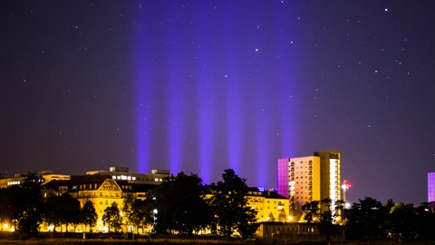 Foto von Dresden bei Nacht mit Lichtverschmutzung