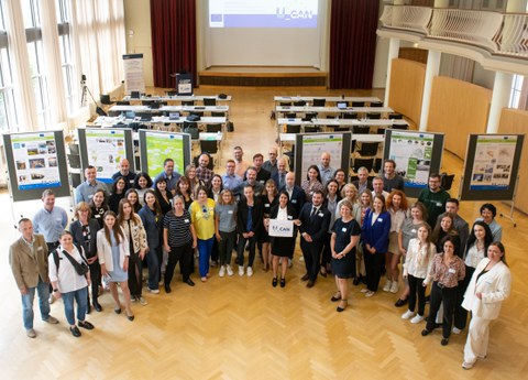 Gruppenbild der Teilnehmer:innen am Kick Off des Projekts U_CAN