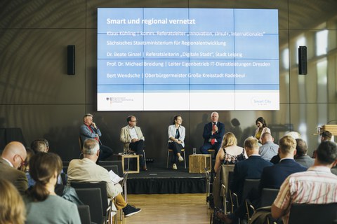 Podiumsdiskussion