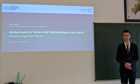 Herr Ludwig bei seiner Abschlusspräsentation