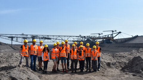 Exkursionsgruppe im Tagebau Welzow-Süd