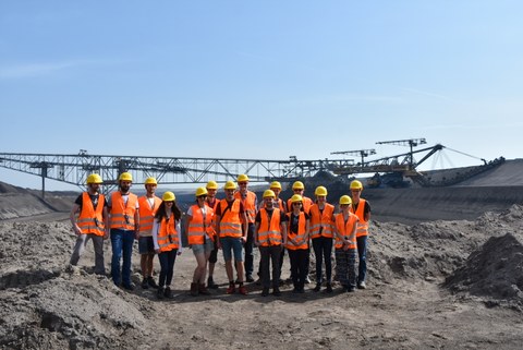 Exkursionsgruppe im Tagebau Welzow-Süd