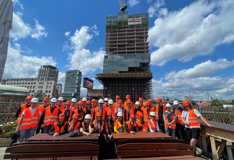 Gruppenfoto Baustelle Züblin, EDGE East Side Tower Berlin