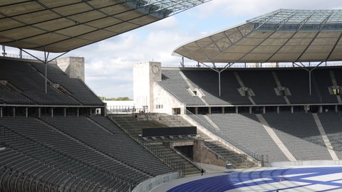 Das Bild zeigt das Olympiastadion Berlin