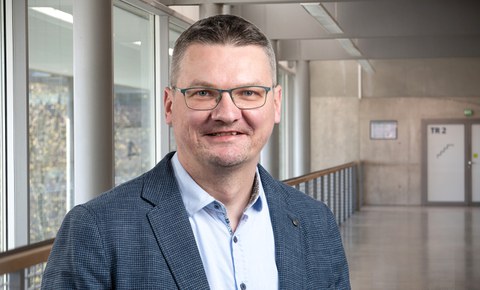  Portraitbild von Robert Jahn