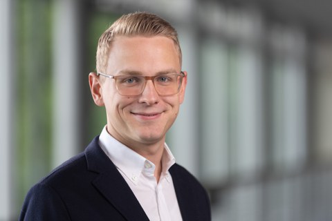 Portraitfoto von Florian Härtel