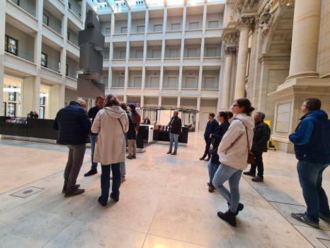 Gruppe von Mitarbeitern des IBB im Humboldtforum in Berlin.
