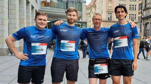 Das Bild zeigt unsere Teilnehmer der diesjährigen REWE Team Challenge Dresden (v. l. n. r. Janik Mischke, Alexander Jahn, Jens Otto und Jan Kortmann)