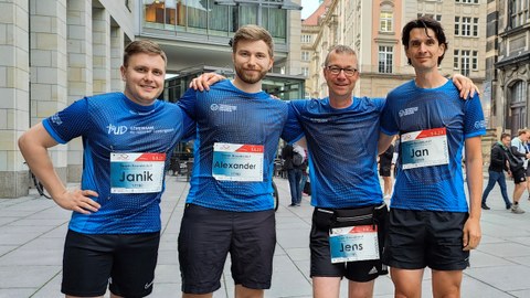 Das Bild zeigt unsere Teilnehmer der diesjährigen REWE Team Challenge Dresden (v. l. n. r. Janik Mischke, Alexander Jahn, Jens Otto und Jan Kortmann)