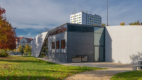 Foto zeigt das Carbonbetonhaus CUBE