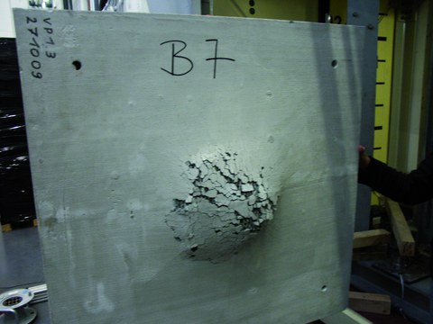 Results: Slab deflection during impact and the tension zone of a slab after impact