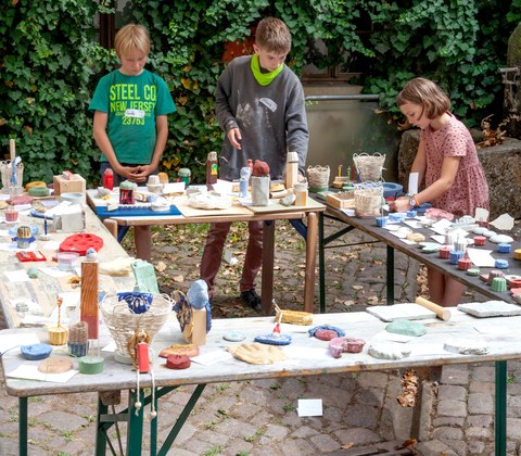 Beton KUNST Projekt an der JugendKunstschule Dresden in den Sommerferien 2022