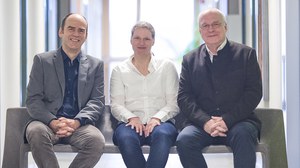 Foto zeigt die Leitung des IMB der TU Dresden 2023: Steffen Marx, Birgit Beckmann und Manfred Curbach