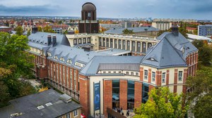 Der Beyer-Bau der TU Dresden in neuem Gewand