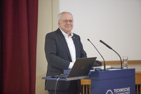 Verabschiedung von Prof. Ulrich Häußler-Combe