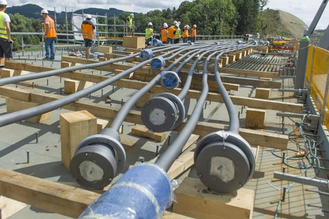 Schrägkabel vor der Montage für  Schorgasttalbrücke