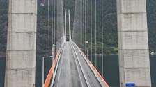 Foto zeigt die Hardangerbrücke