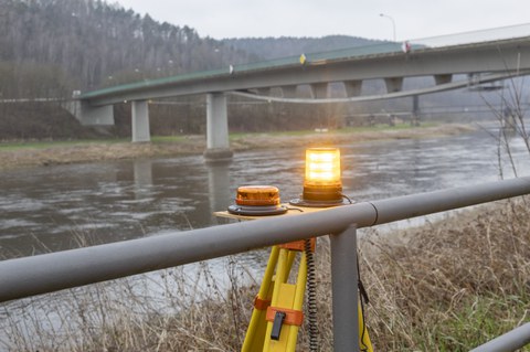 Impressionen Belastungstest Elbbrücke Bad Schandau im April 2025