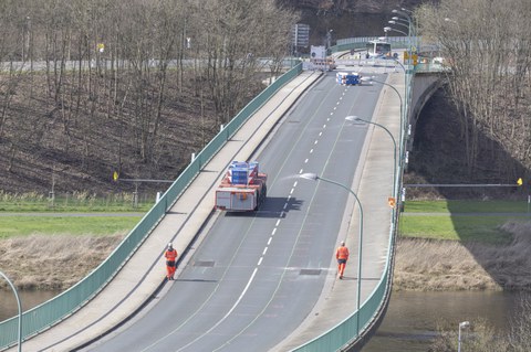 Impressionen Belastungstest Elbbrücke Bad Schandau im April 2025