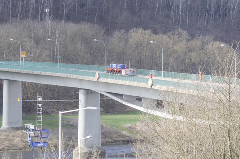 Impressionen Belastungstest Elbbrücke Bad Schandau im April 2025