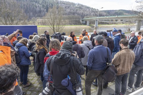 Impressionen Belastungstest Elbbrücke Bad Schandau im April 2025