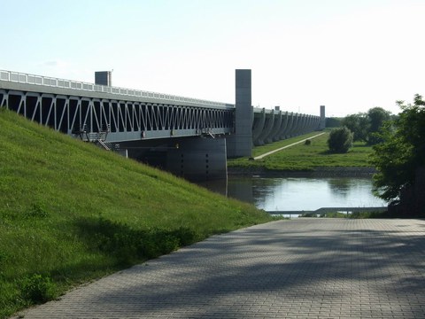 Kanalbrücke über die Elbe