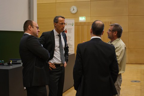 Intensive Diskussionen in den Pausen