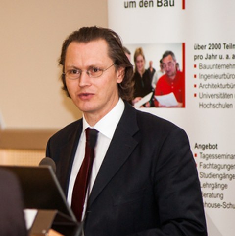 Dr. Bernhard Hauke