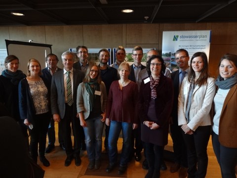 Forschergruppe des Verbundprojektes in StröHmunG während der ReWaM-Statuskonferenz vom 25.-26.01.2017