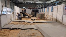 Geländemodellierung des physikalischen Modells im Wasserbaulabor