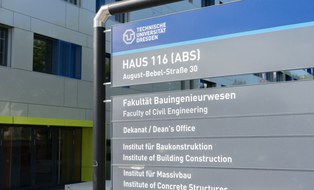 Dekanat Fakultät Bauingenieurwesen Außenansicht