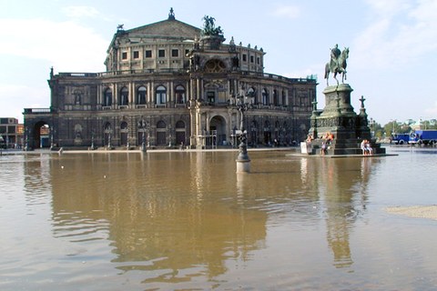 Elbe-Hochwasser 2002 in Dresden