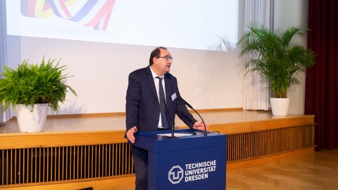 Präsident des Institut National des Sciences Appliquées de Strasbourg (INSA), Prof. Romuald Boné.
