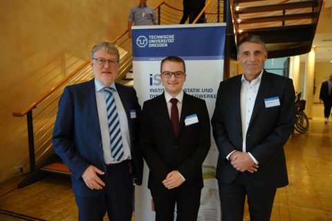 Gruppenbild mit dem Preisträger